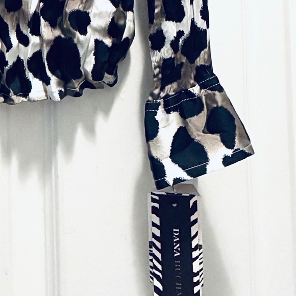 NWT Animal Print Long sleeve Blouse - Picture 4 of 7